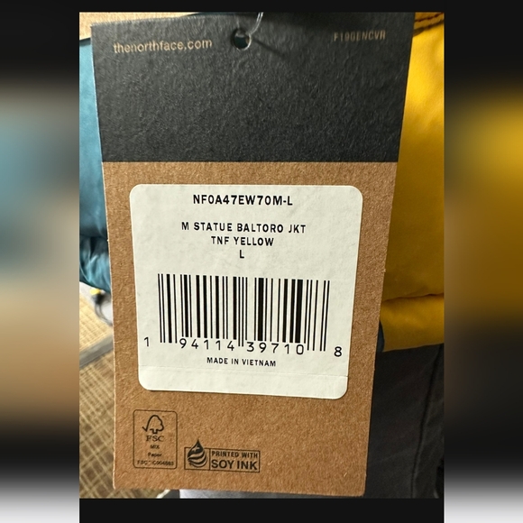 Supreme x The North Face Statue of Liberty Baltoro Jacket Yellow Size Large NEW - Picture 5 of 5